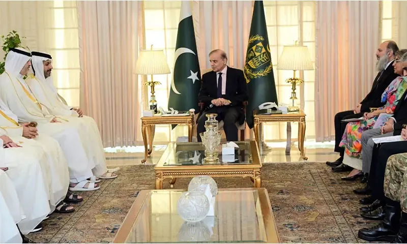 PM invites qatari investors