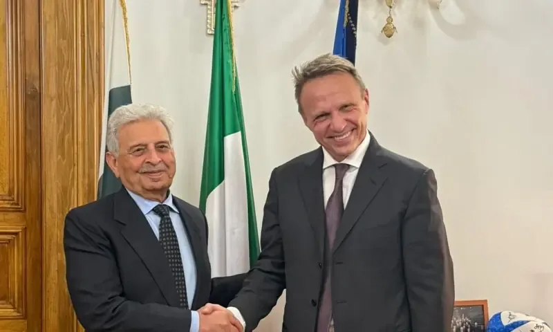 Pak and Italy