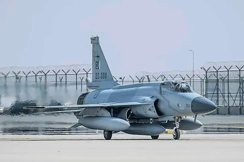 jf17