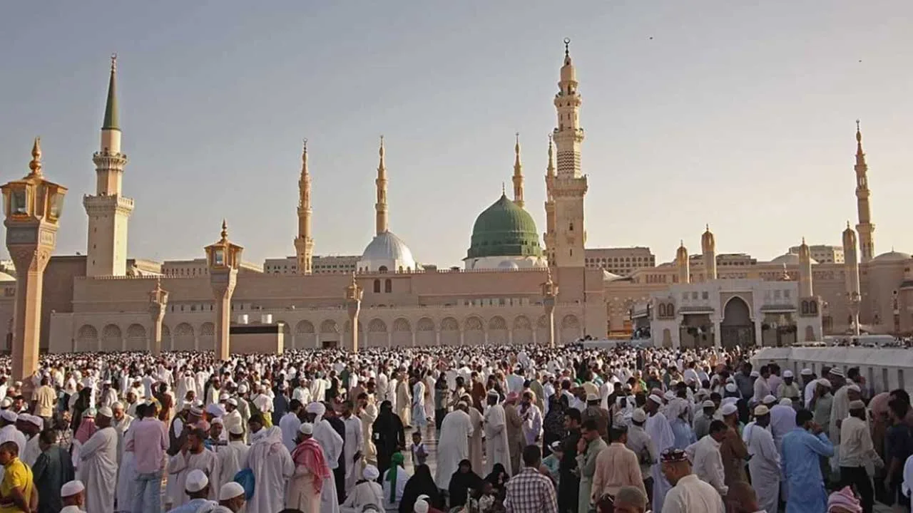 Saudi Arabia Announces Eid ul Fitr on March 20 After Shawwal Moon Not Sighted