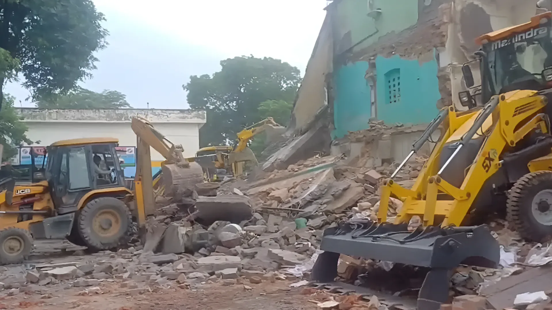 Pakistan has strongly condemned the demolition of the century-old mosque in Saharanpur, India.