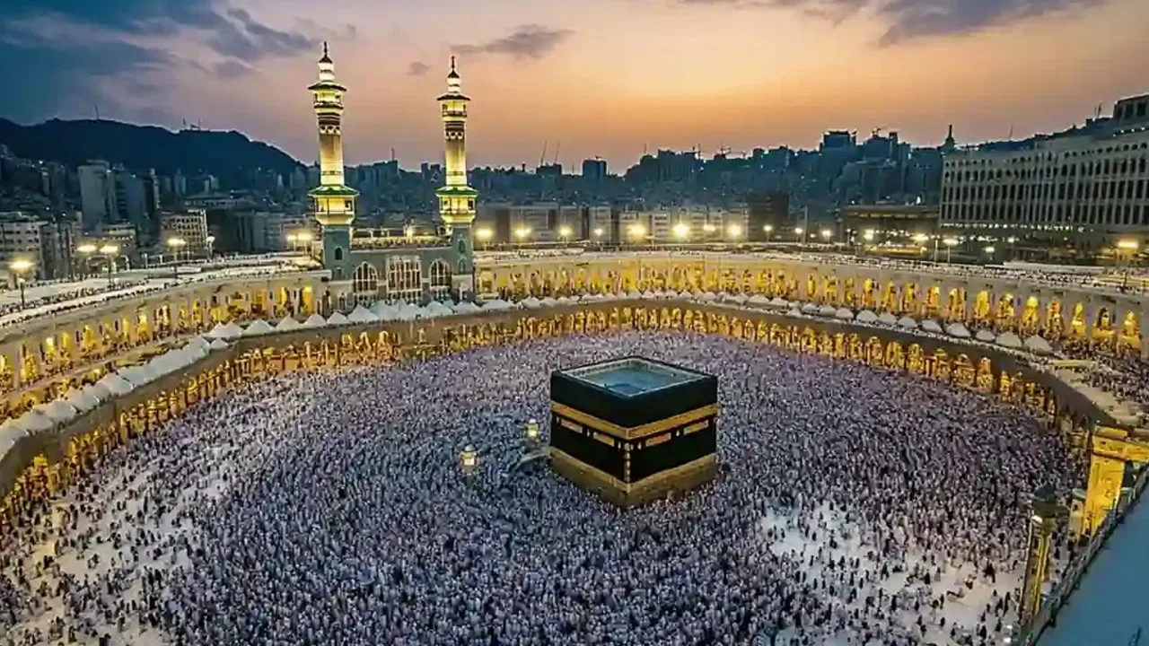 FIA to Digitally Monitor Officers' Ex-Pakistan, Hajj Leaves