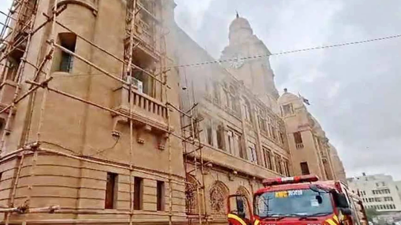 Fire Breaks Out at Karachi Mayor's Office, Extensive Damage Reported