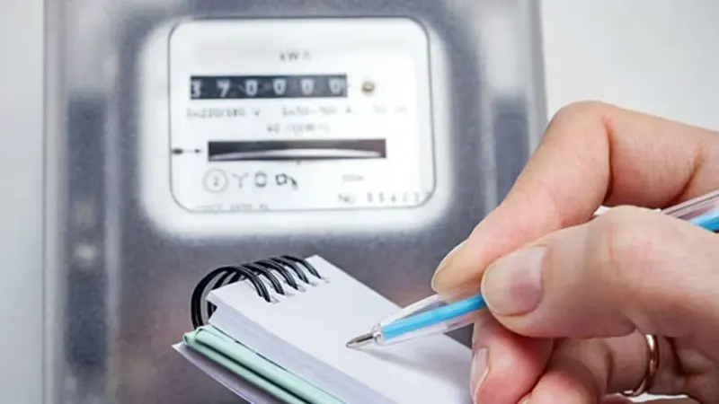 Govt Reviews Relief for Consumers Crossing 200 Electricity Units