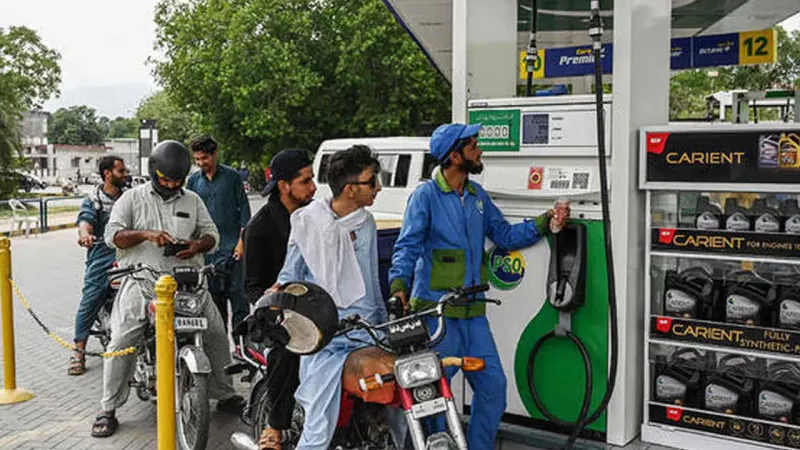 Petrol Rs393.75, Diesel Rs422.08 – New Rates Sept 22