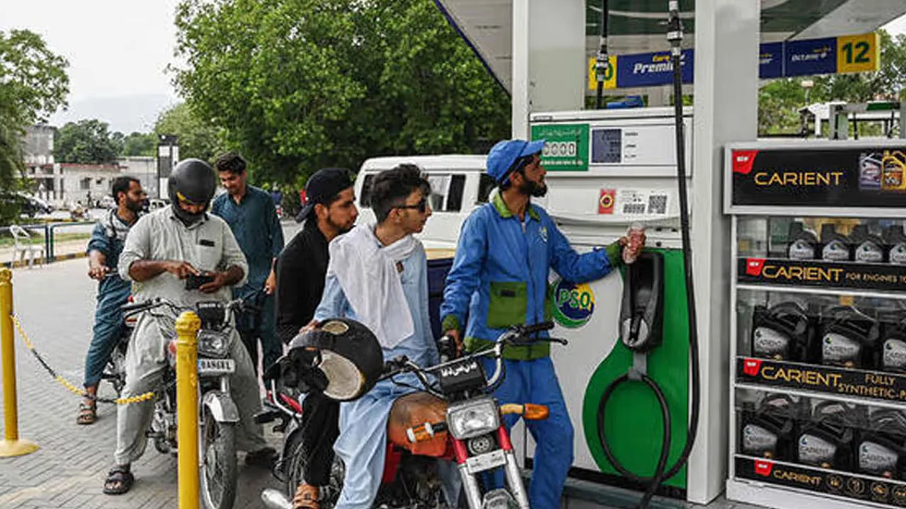 Petrol Rs393.75, Diesel Rs422.08 – New Rates Sept 22