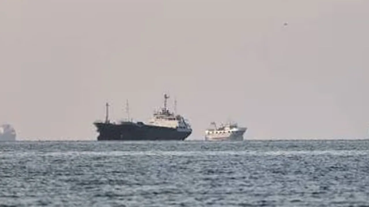 Iran Ready to Reopen Strait of Hormuz Within 7 Days