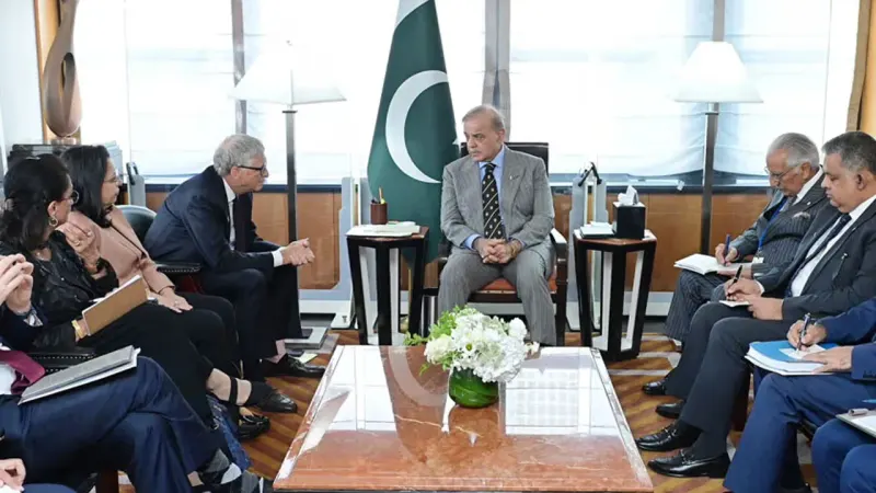 PM Sharif, Bill Gates Discuss Health, AI Cooperation