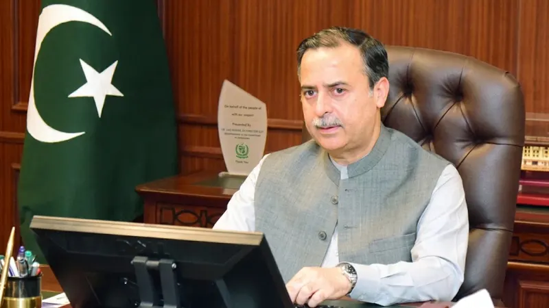 Pakistan Unveils First-Ever 10-Year National Plan for Shark Conservation