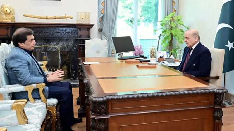 PM Calls for Practical Steps to Ensure Timely Repair, Maintenance of Railway Tracks