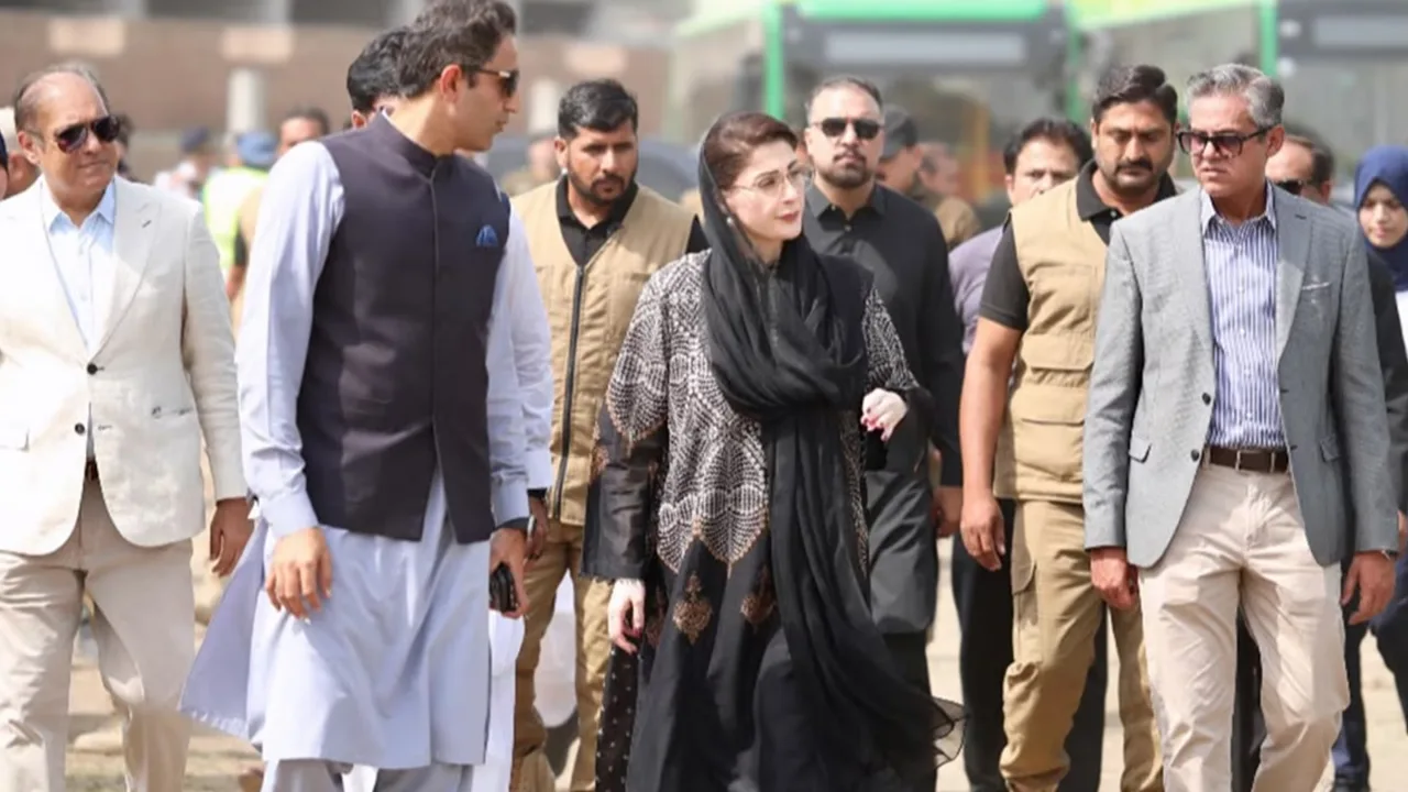 Punjab CM Launches Two E-Bus Routes in Gujranwala, Orders Transit Corridor Completed by March