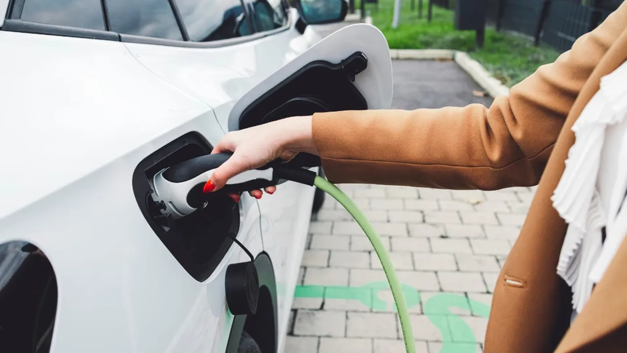 IMF Calls for End to Sales Tax Concession on Electric Vehicles in Pakistan
