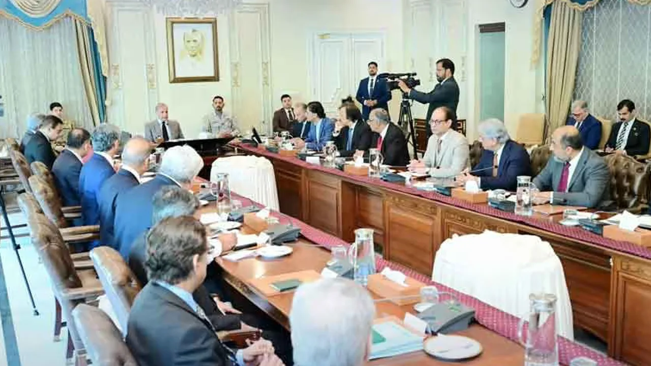 PM Shehbaz Sets December 31 Deadline for FBR Production Monitoring in All Manufacturing Sectors and Orders Audit of Daanish IT Park