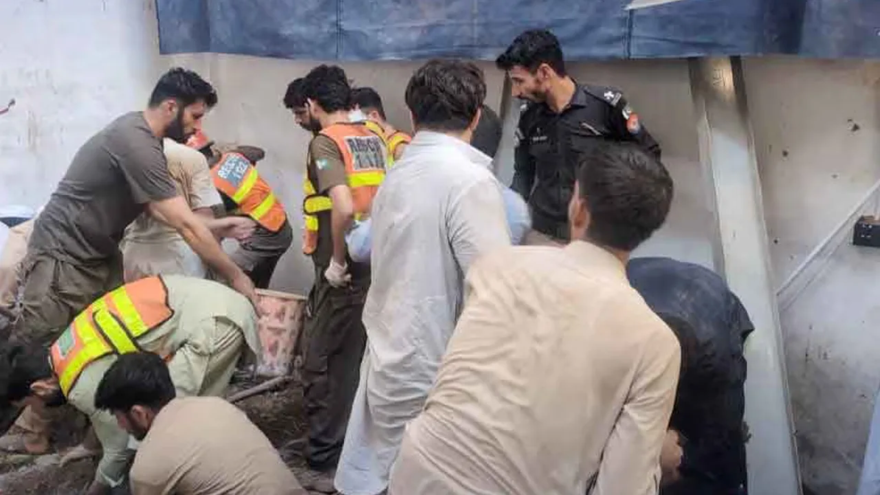 PM, President Express Grief Over Peshawar School Tragedy