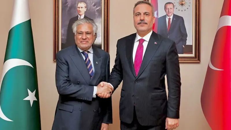 Ishaq Dar, Turkish FM Discuss Gaza and OIC Meeting