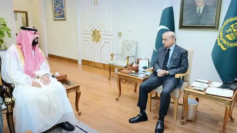 PM Shehbaz Reaffirms Resolve to Protect Saudi Sovereignty