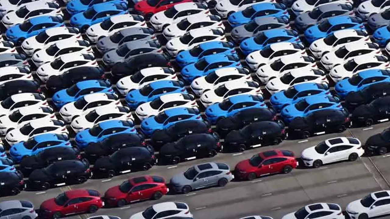 Auto Policy Proposes 1% Sales Tax on EVs, Revenue Plan