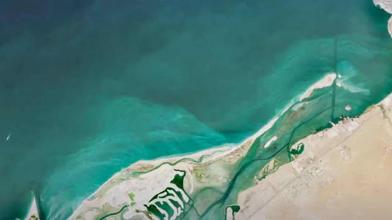 UAE Oil Spill Spreads Closer to Shore: Why More Beaches Are Closing