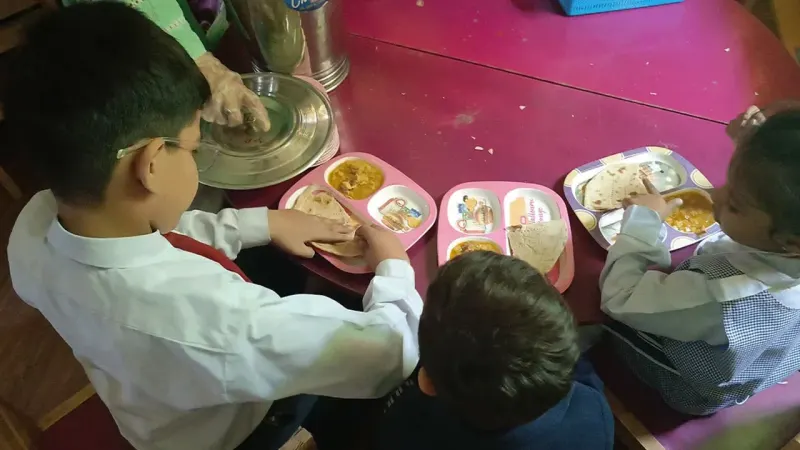Islamabad Government Schools to Introduce Free Lunch Programme