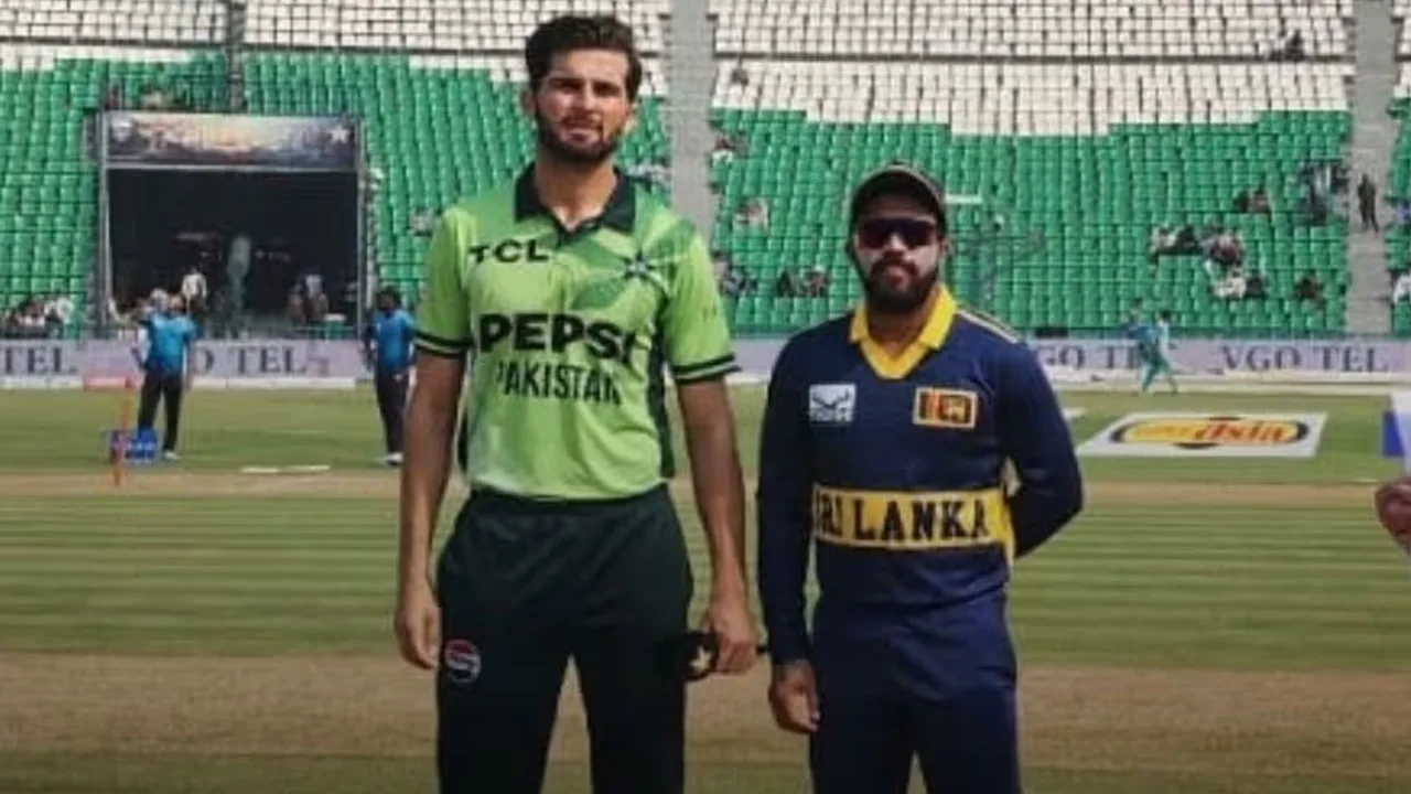 Pakistan Opt to Bowl Against Sri Lanka in Tri-Series Final