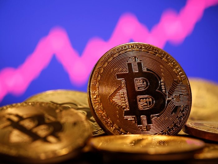 Bitcoin passes $60,000