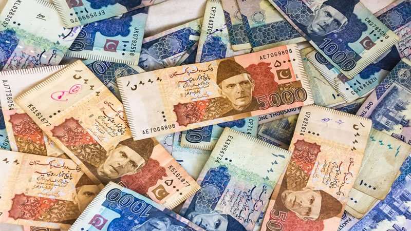 Govt raises Rs1.52 trillion