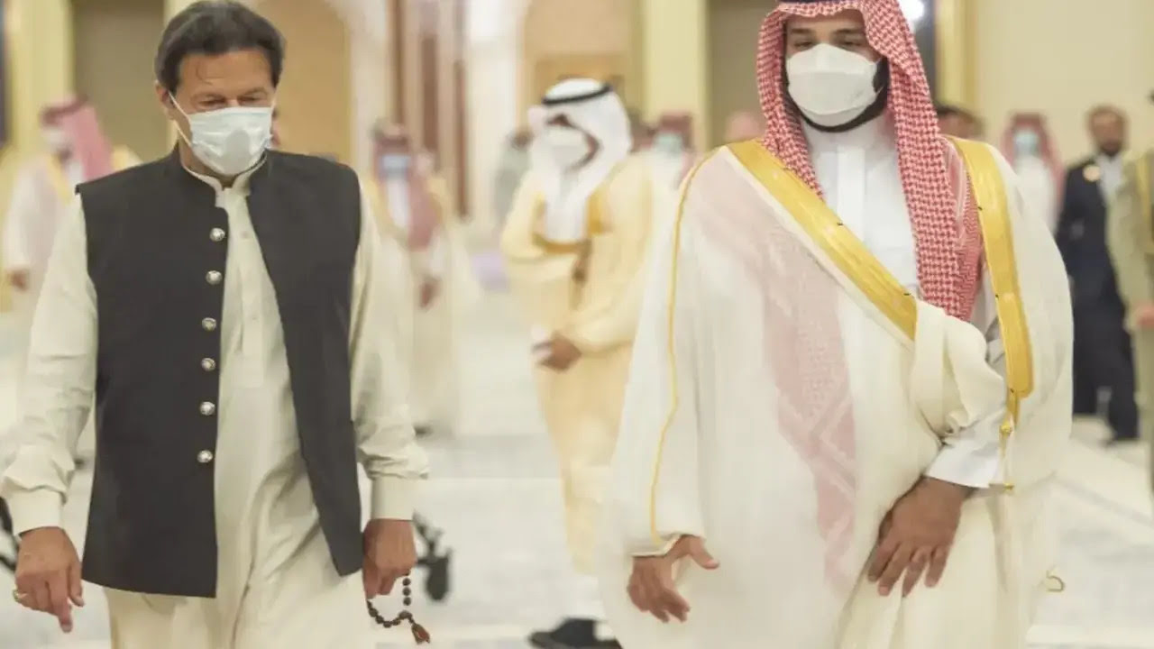 Saudi Crown Prince Invites PM Imran Khan for Talks
