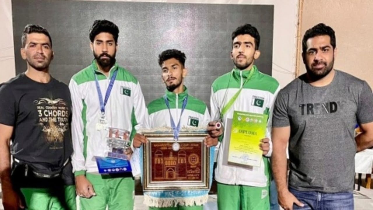 Mas-wrestling team of Pakistan won 2 silver 1 bronze medal in Mas-Wrestling World Cup