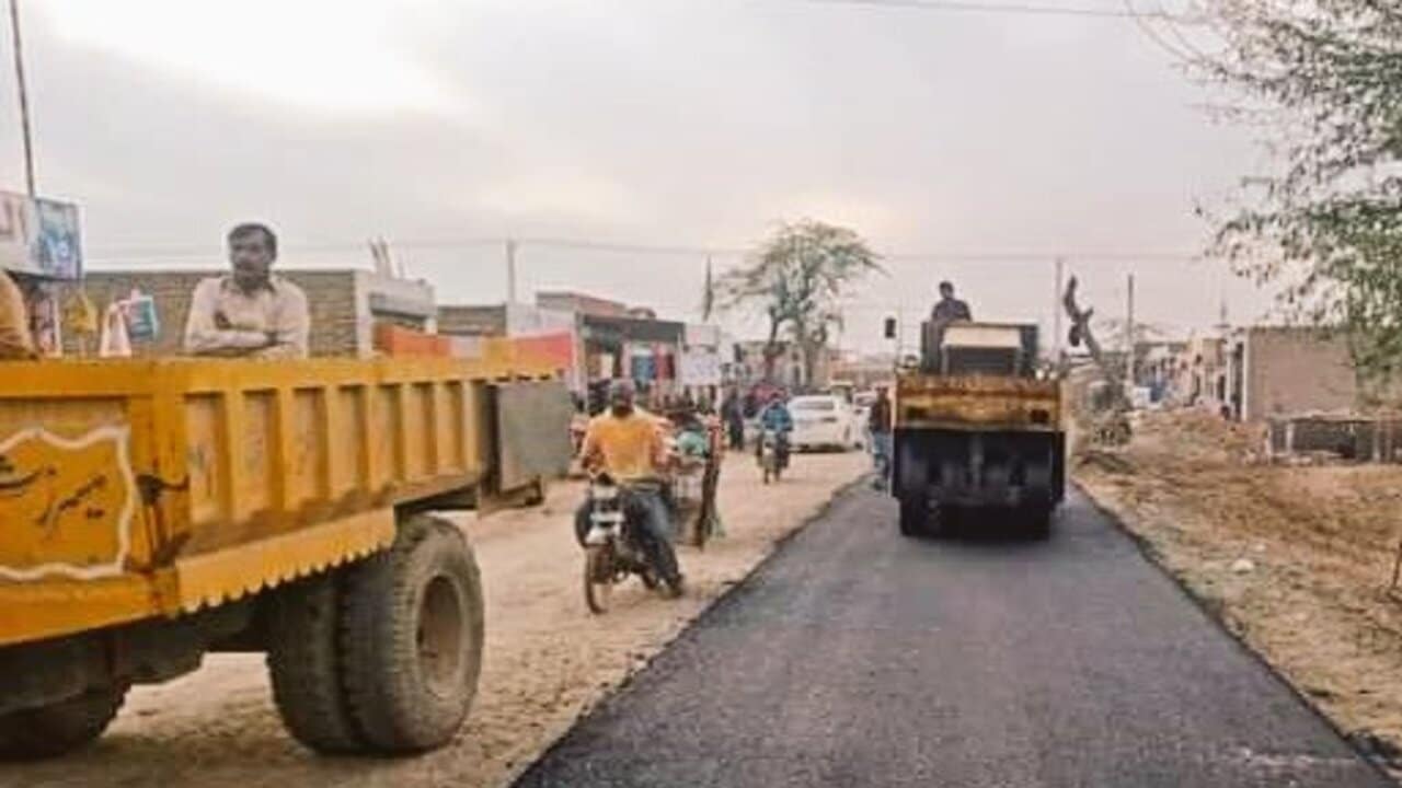 Mor Mandi to Shah Jeewana 11km dual carpet road under construction