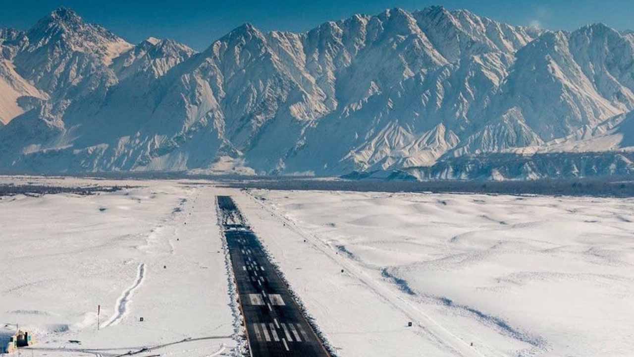 Skardu Airport Becomes Operational after Heavy Snowfall