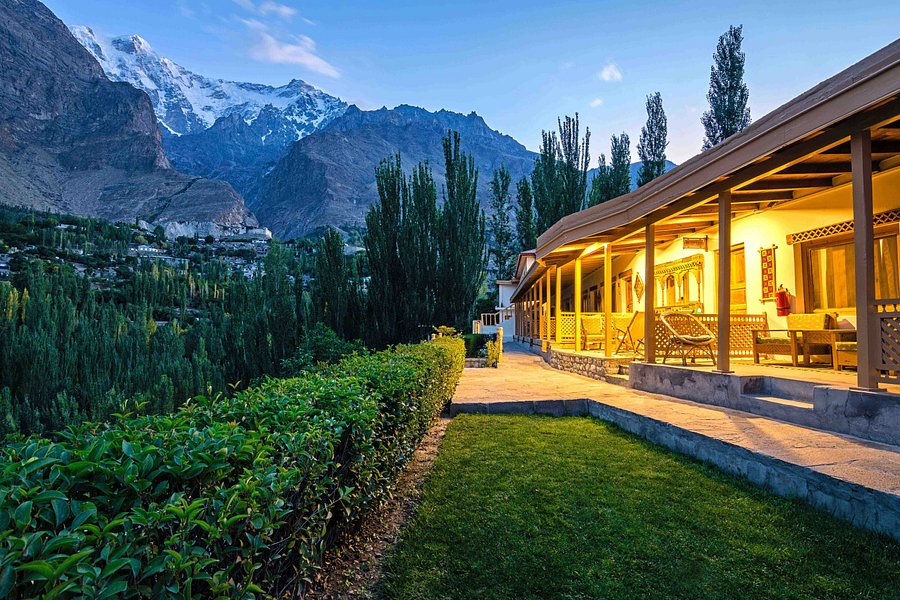 Top 10 Must Visit Places in Pakistan