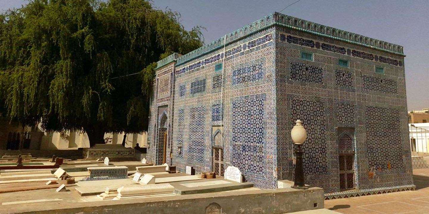 Shrine Shah Gardez in Multan is One of the Top 10 Places to Visit in Multan