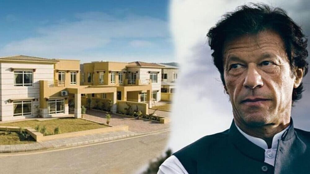 PM paid surprise visit to construction-site of Naya Pakistan Apartments G-13 after receiving a complaint