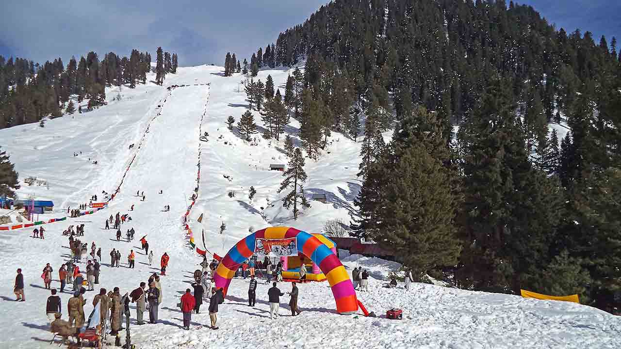 Three day snow festival starts in the Galiyat