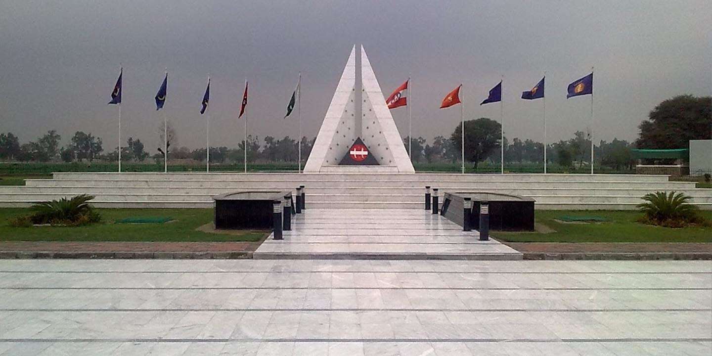 Yadgar e Shuhada One of the Top 10 Places to Visit in Multan