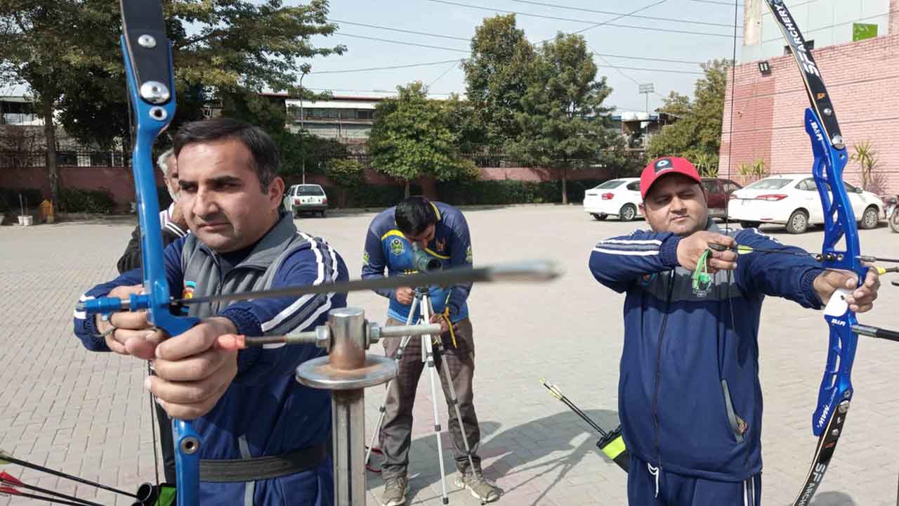 Pakistan’s visually impaired archers prepare for Dubai world championship