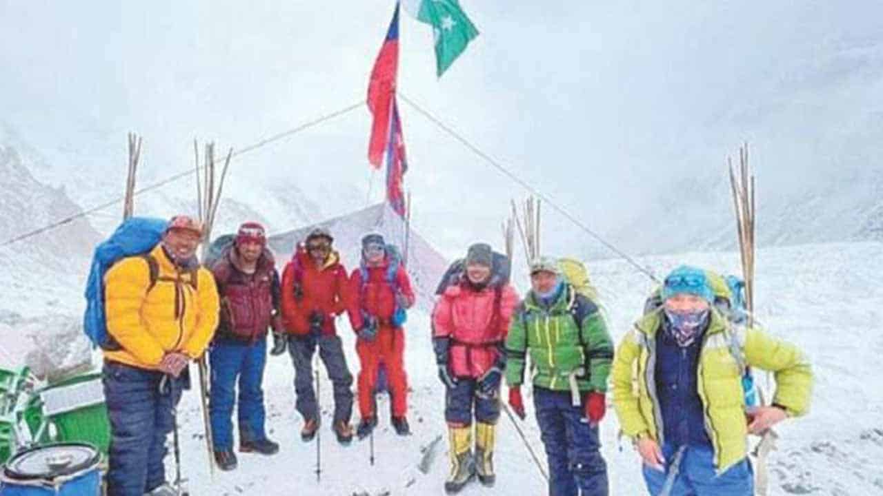 Foreign Expedition Team Reaches K2 Camp-1