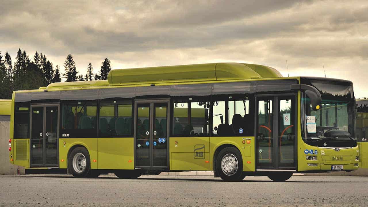 CDA to Start Testing Metro Bus From Peshawar Mor to Islamabad Airport in Mid-April
