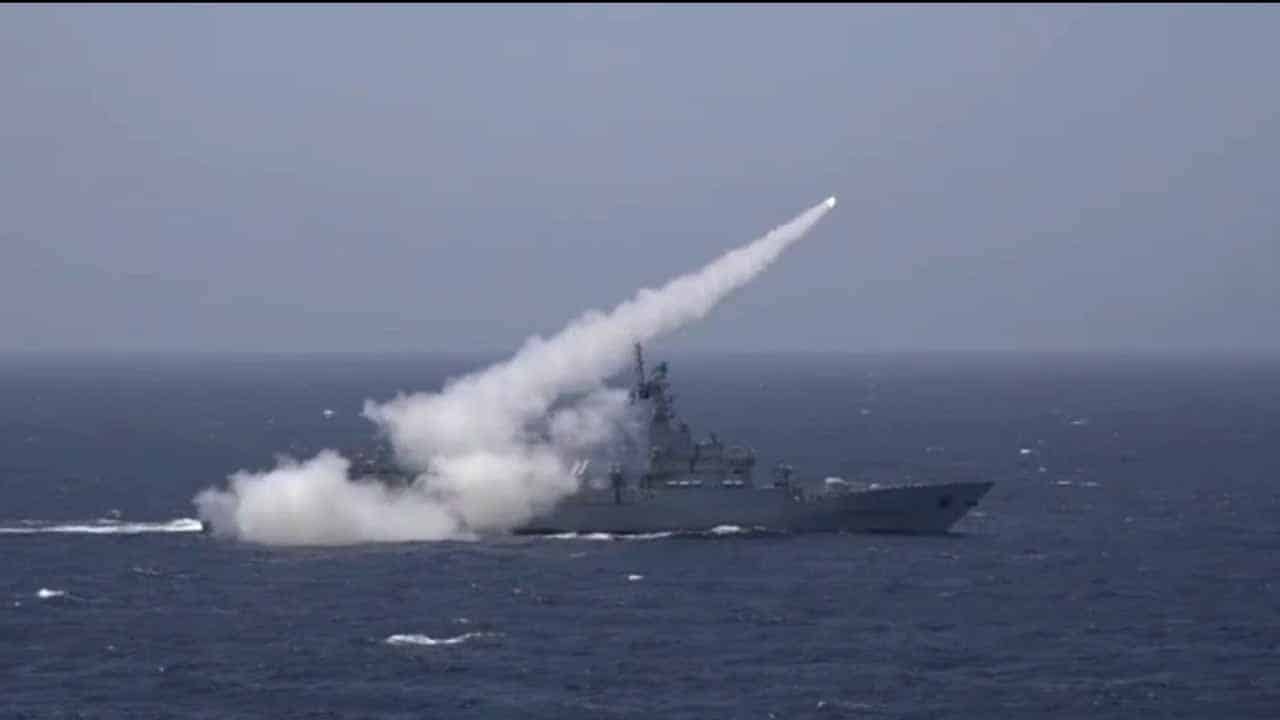 Pakistan Navy demonstrates firepower in Arabian Sea