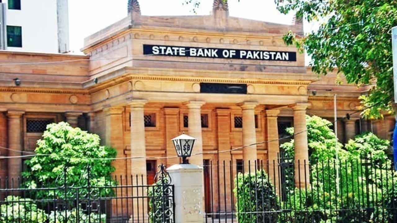 SBP keeps key policy rate unchanged at 9.75% amid improved inflation outlook