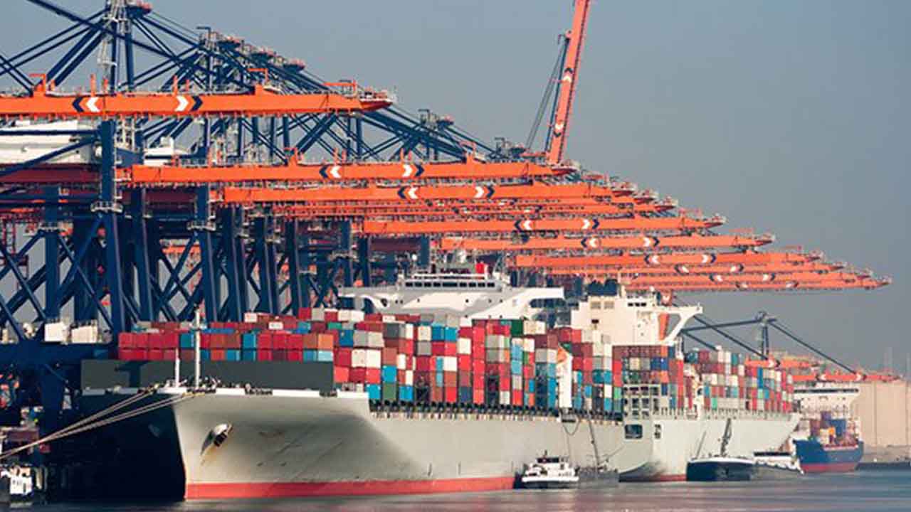 Pakistan's exports witness Record increase of 26% to $22.552 billion during current FY: Farrukh