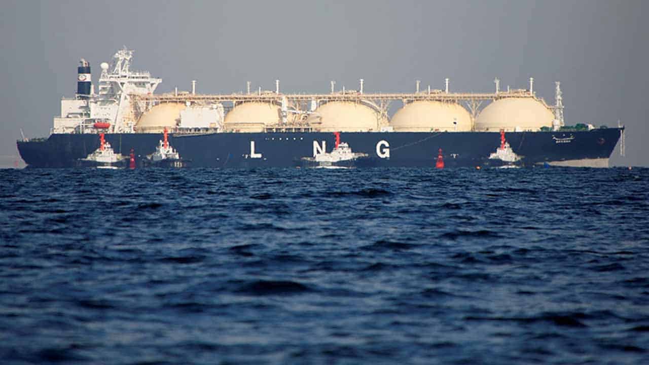 Govt seeks two emergency cargoes of LNG to avert supply disruption