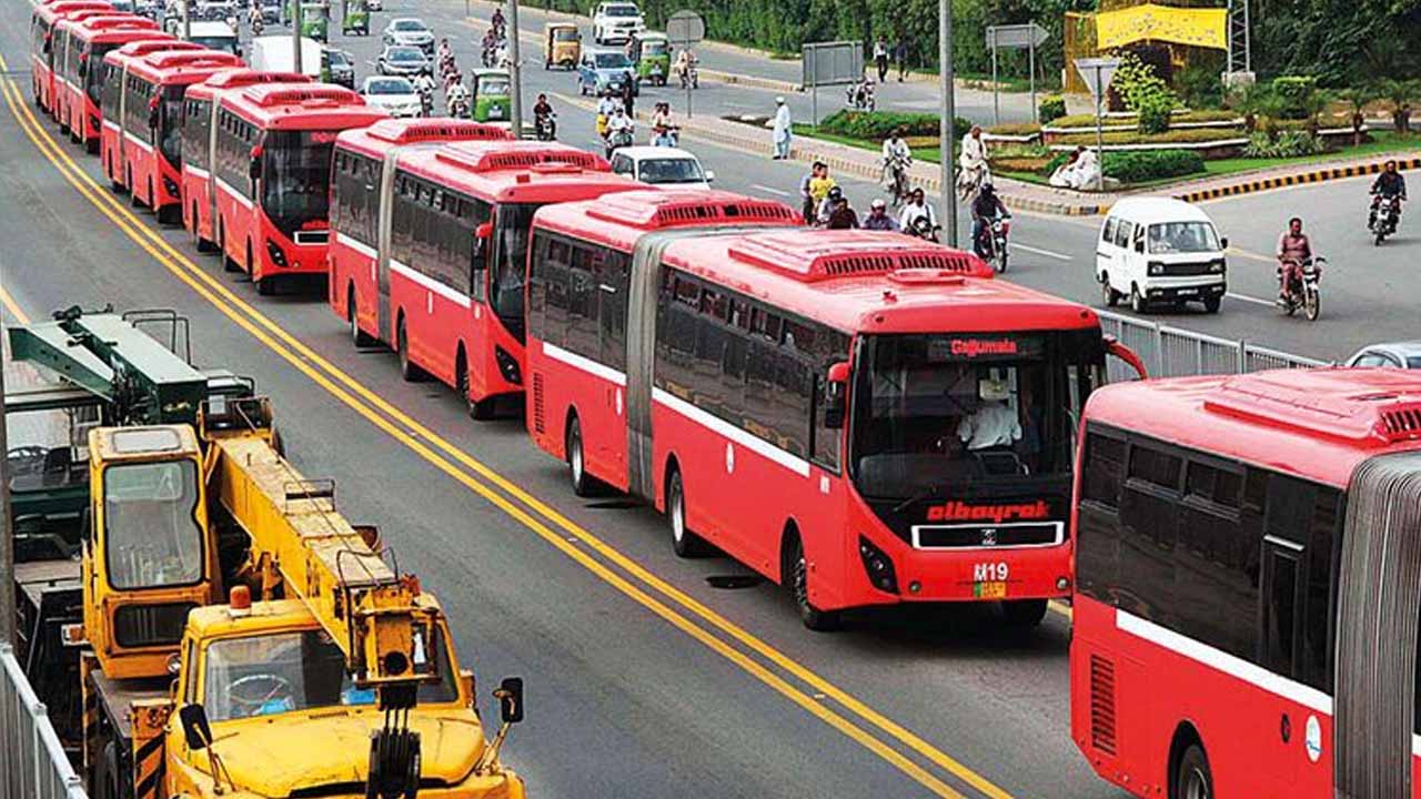 CDA to engage govt firm to maintain cleanliness at new metro bus stations