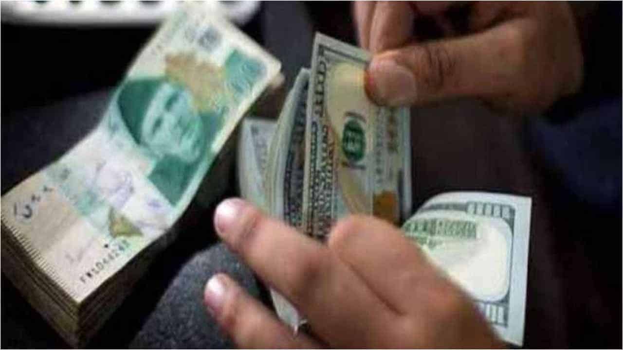 Dollar continues fall, reaches Rs.183