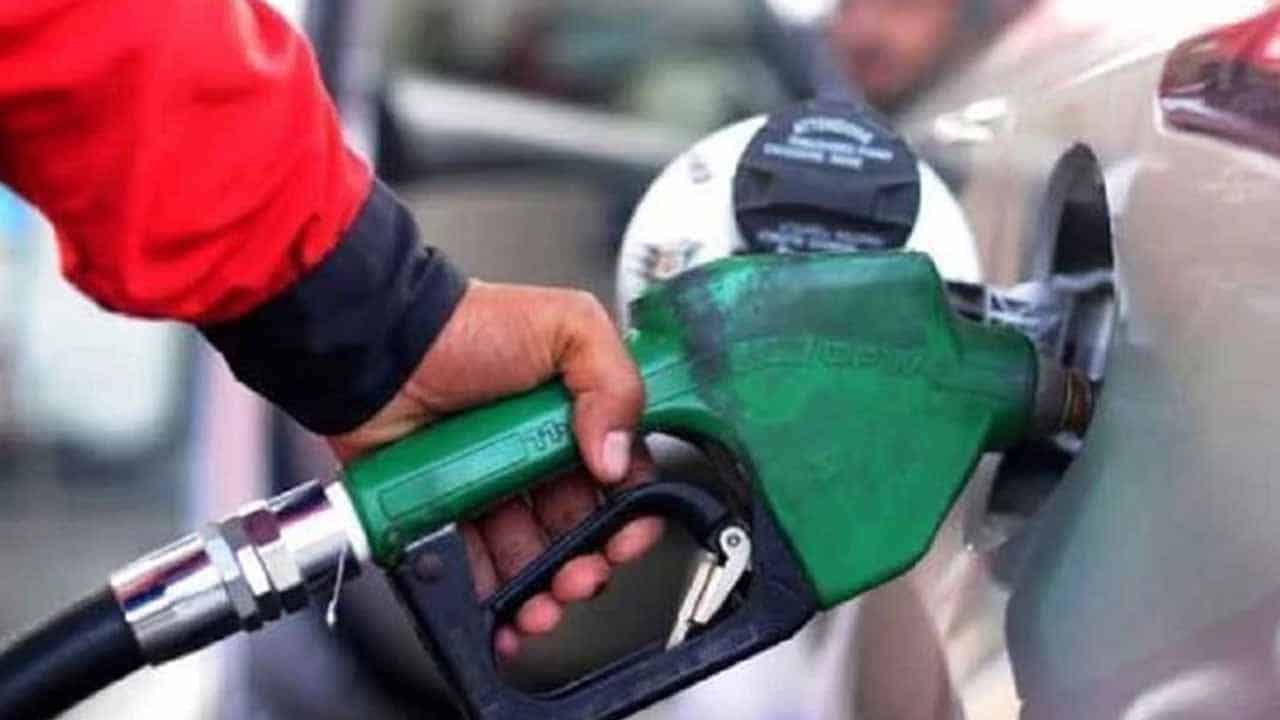 Govt keeps prices of petroleum products unchanged