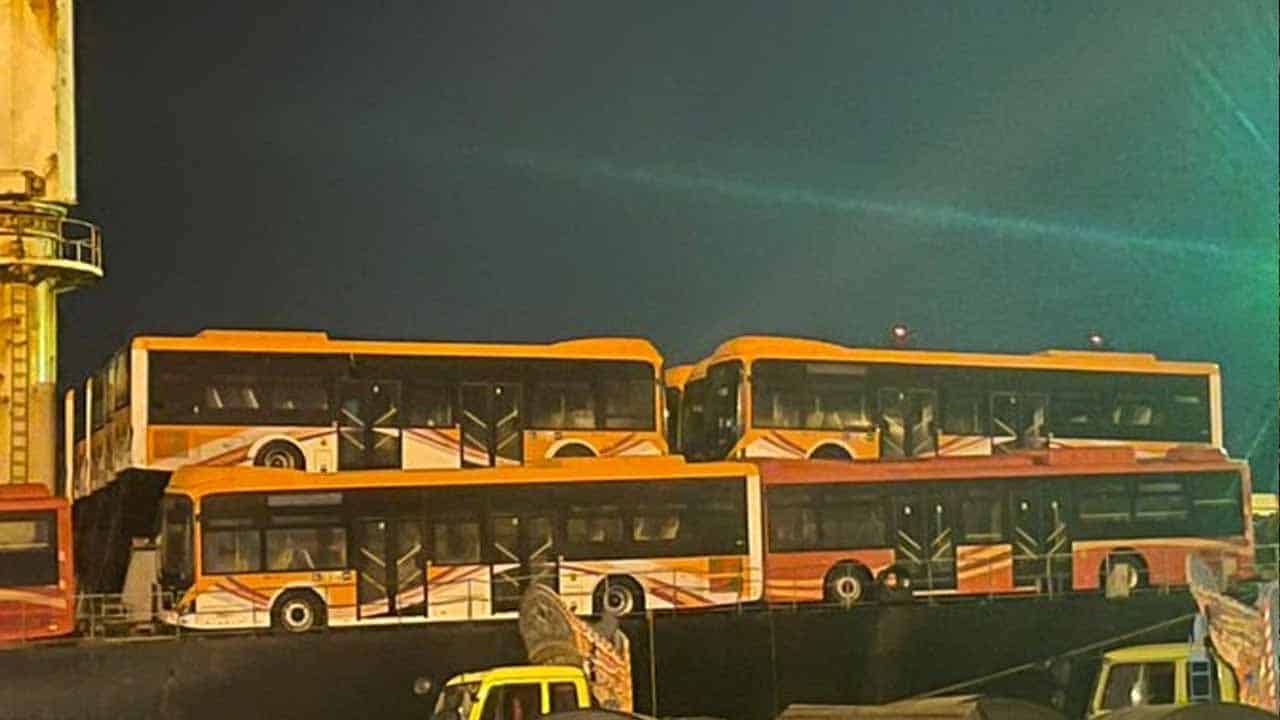 Good News For Karachi As 49 Orange Line Buses Reach Port