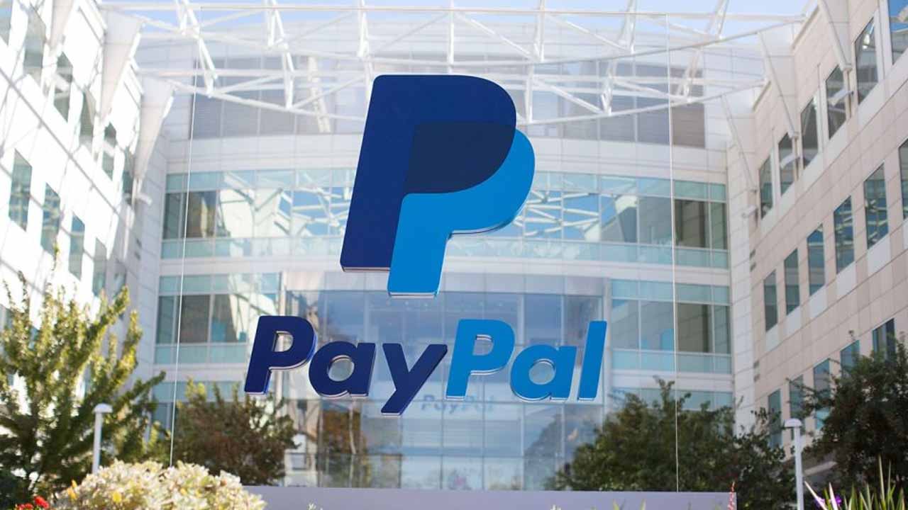 Govt to Invite PayPal to Pakistan Next Week