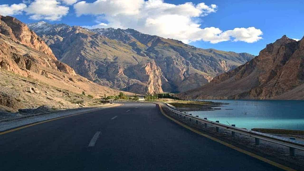NLC Begins Work on Gilgit-Shandur Road