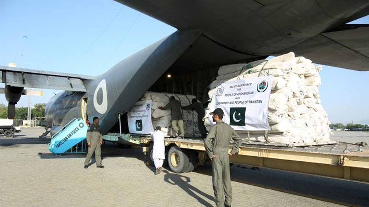 Pakistan dispatches second relief consignment to flood affected people of Afghanistan