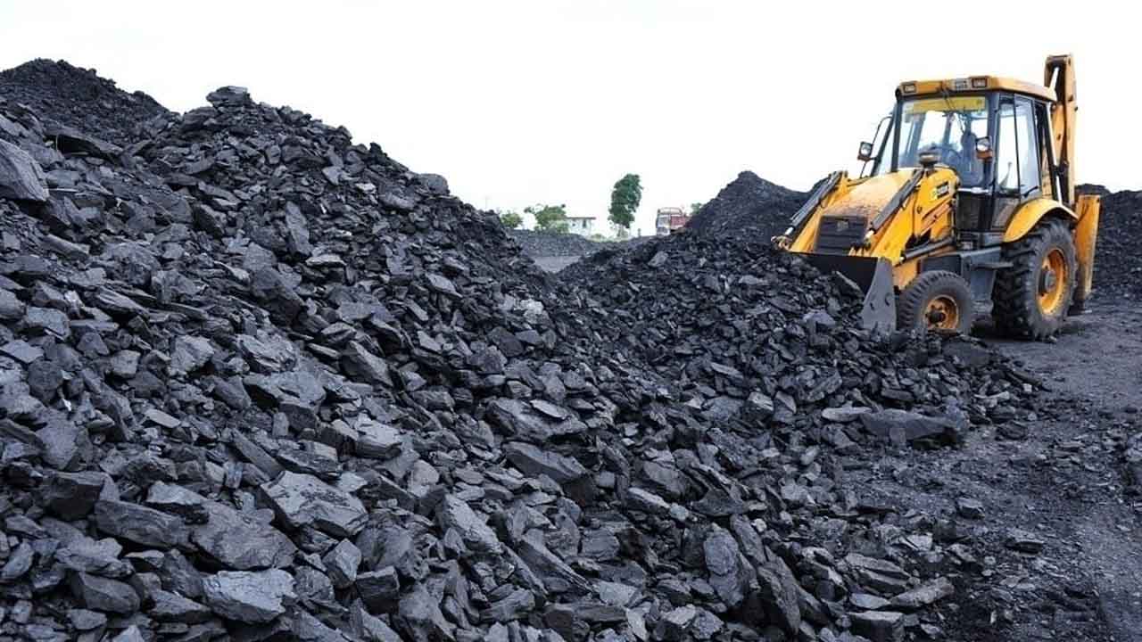 Pakistan approves import of coal from Afghanistan in rupees